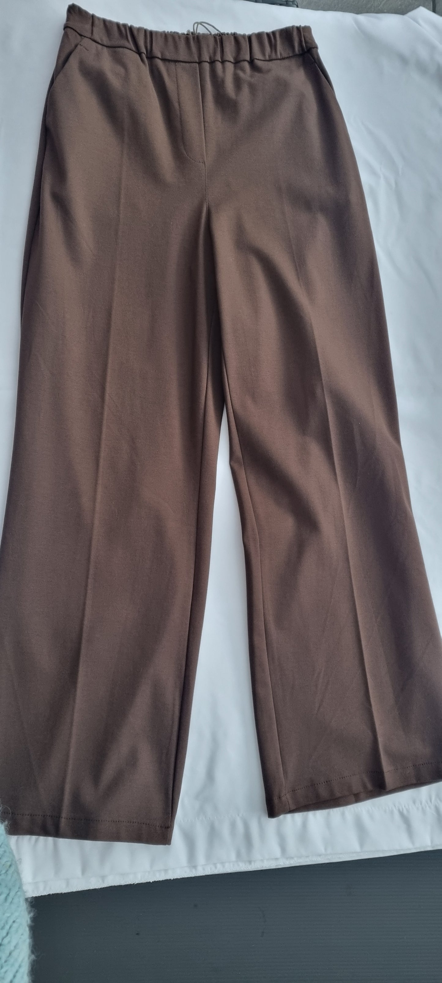 Everyday Hose braun