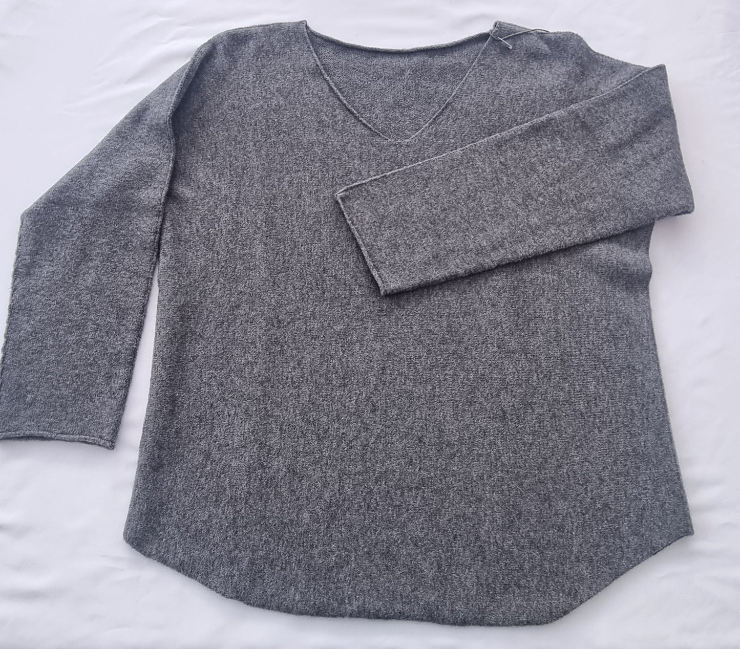MyBasic Pullover V-Neck grau