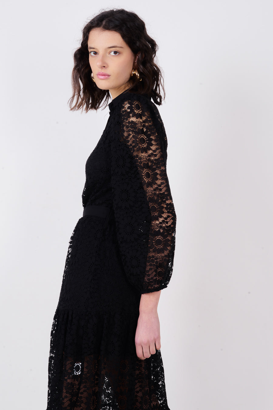 AURA SKY BLACK Maxikleid aus Spitze